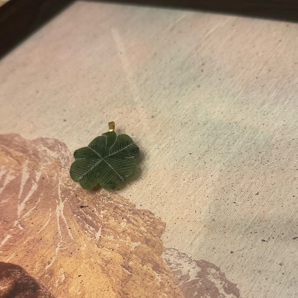 JADE FOUR LEAF CLOVER PENDANT